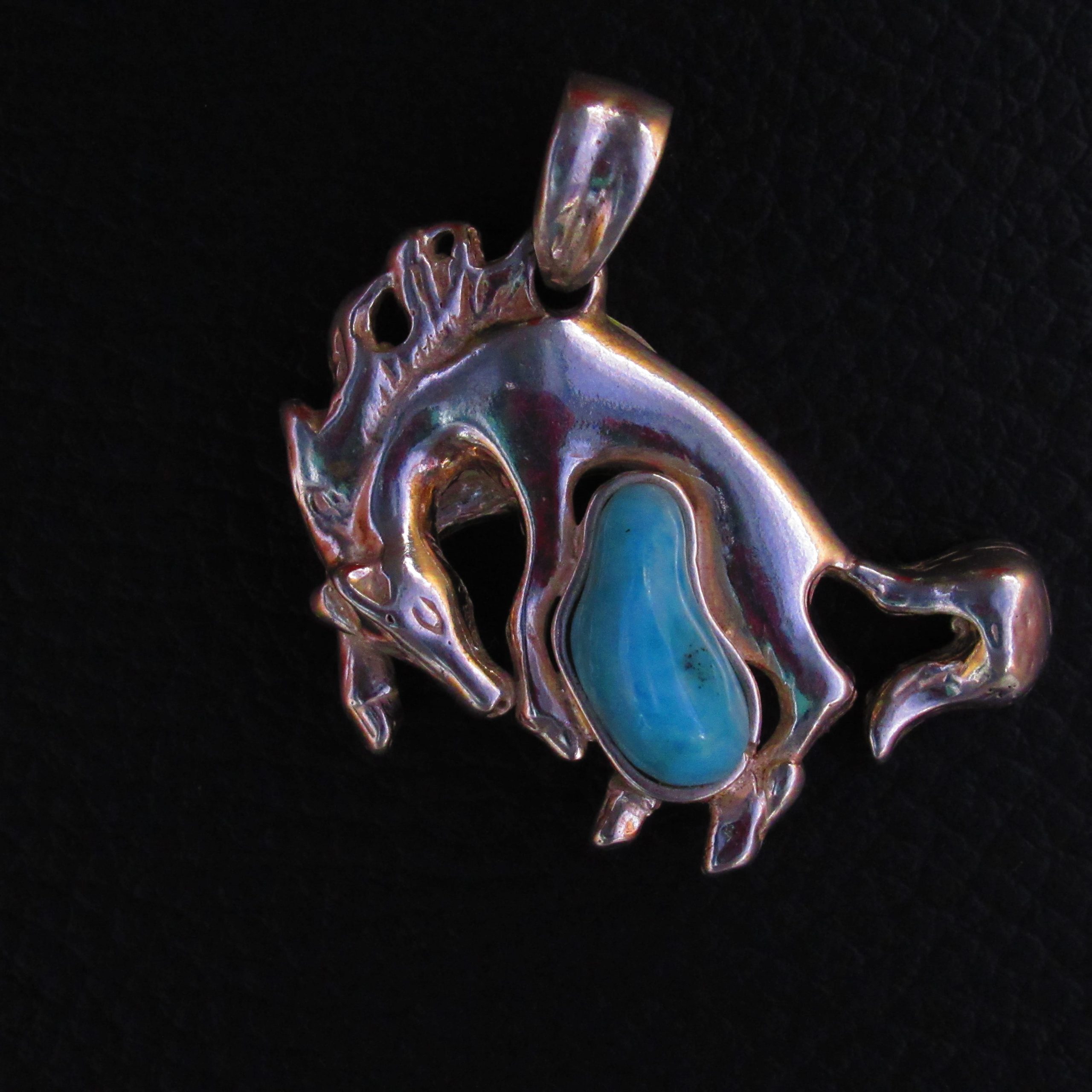 Pendentif Cheval cabré – Larimar AA et Argent 925